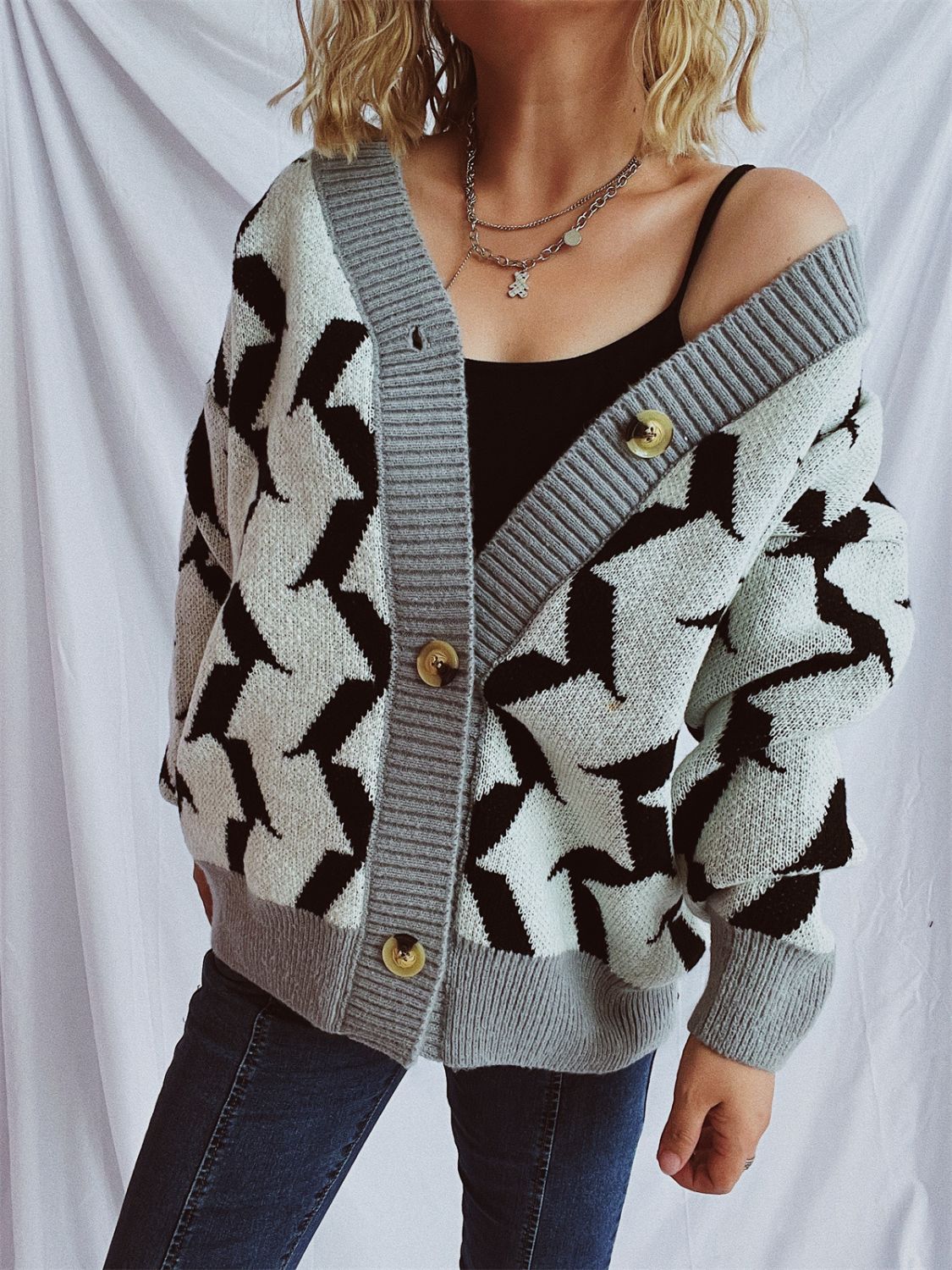Stilla | Trim Geometrisk V-hals Langærmet Cardigan
