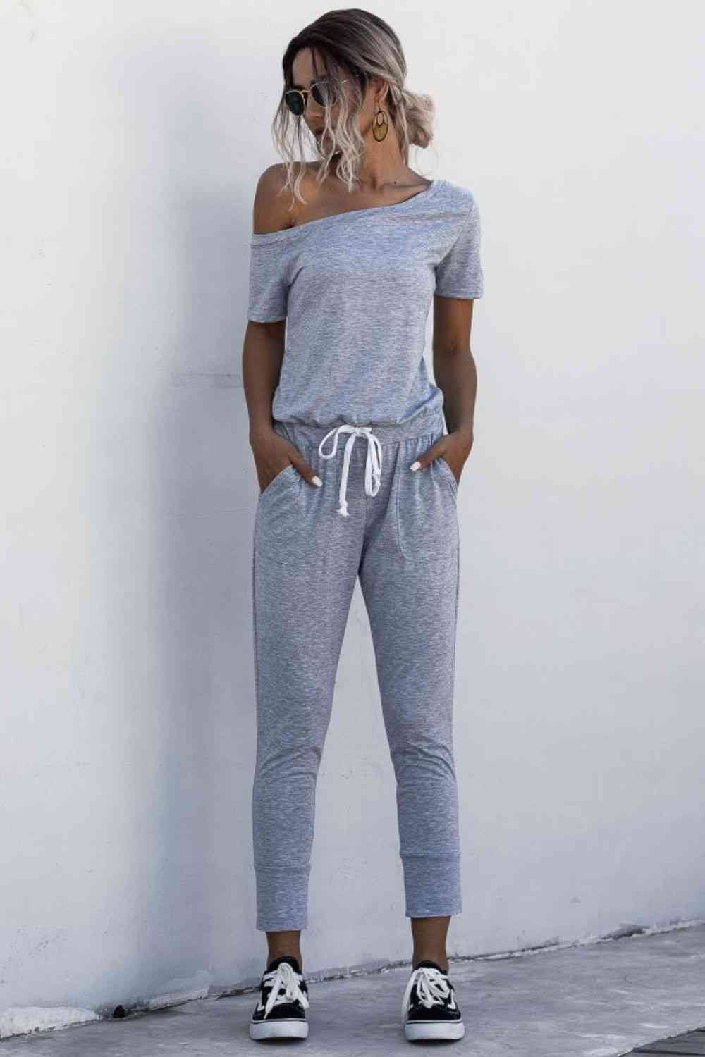 Stilla | Halsbundet Jumpsuit Med Lommer