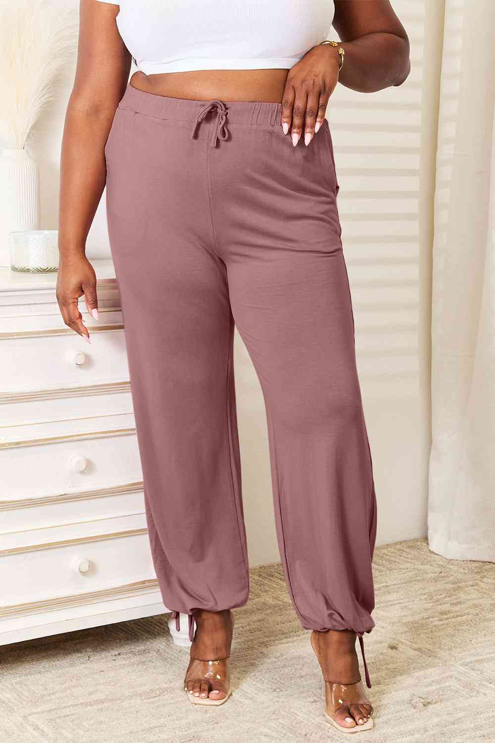 Stilla | Bae Full Size Blødt Rayon Drawstring Talje Bukser Med Lommer