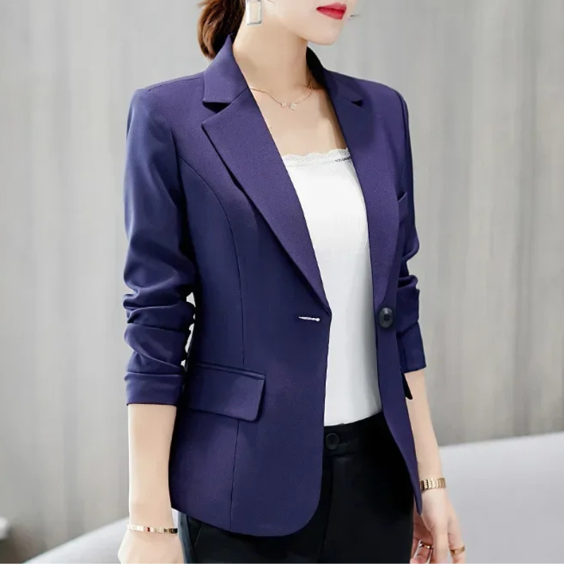 Stilla | Elegant Dame Blazer Med Knaplukning Ved Anklen