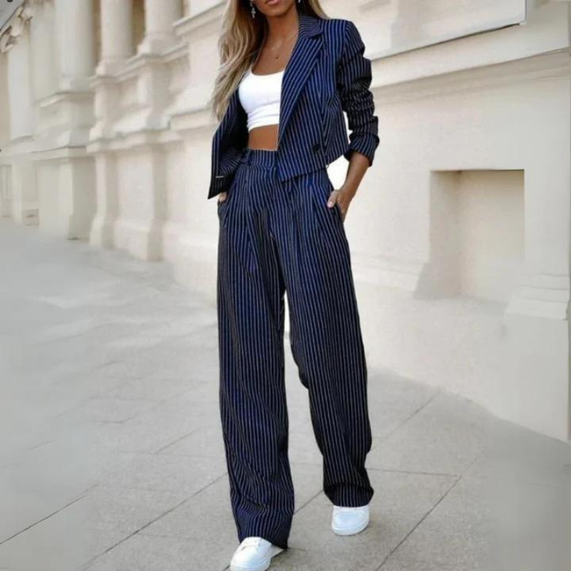Stilla | Stribet Blazer og Bukser