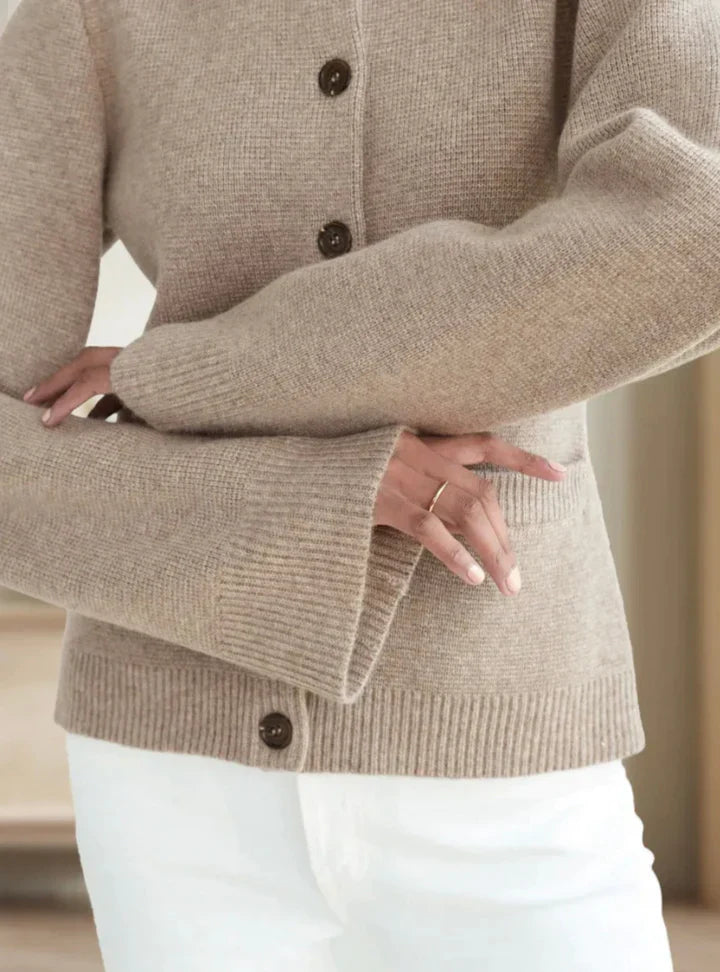 Stilla | Blød Cardigan med Knapper
