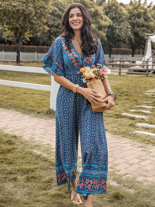 Stilla | Surplice Flatter Ærme Jumpsuit