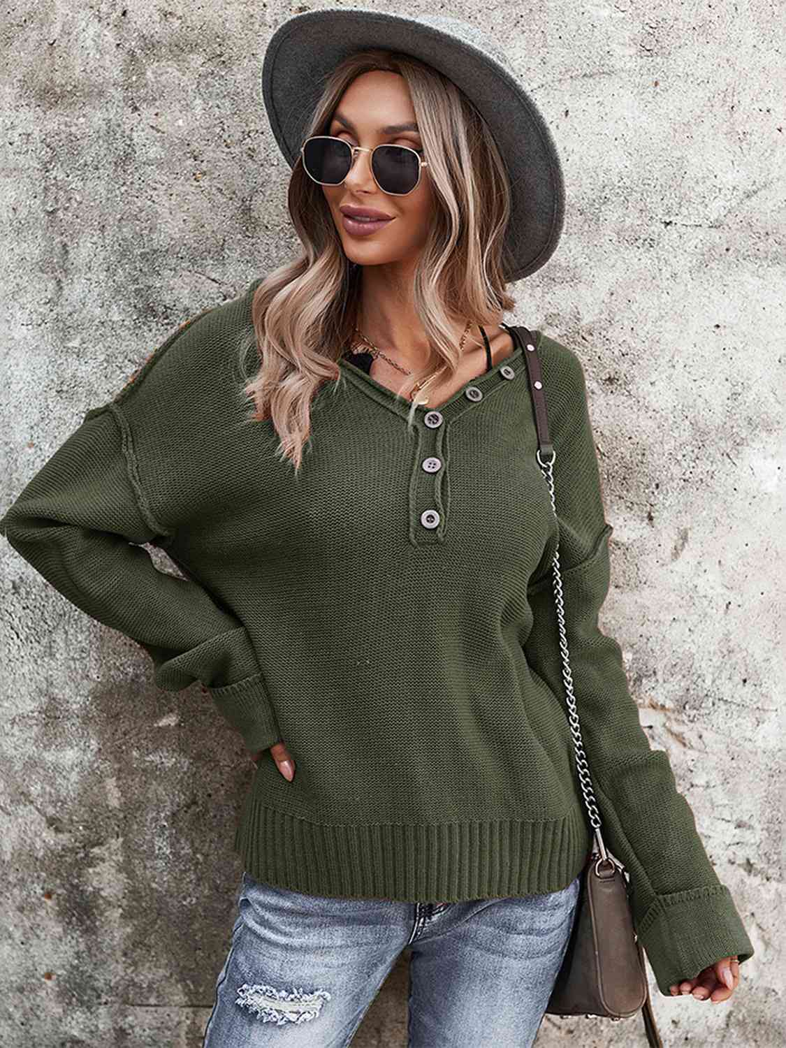 Stilla | Exposed Seam Knit Top