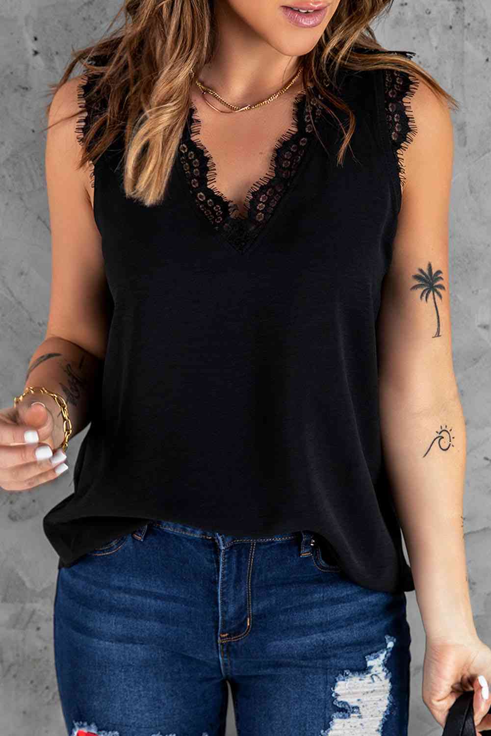 Stilla | Øjenlåg Lace V-hals Tank Top
