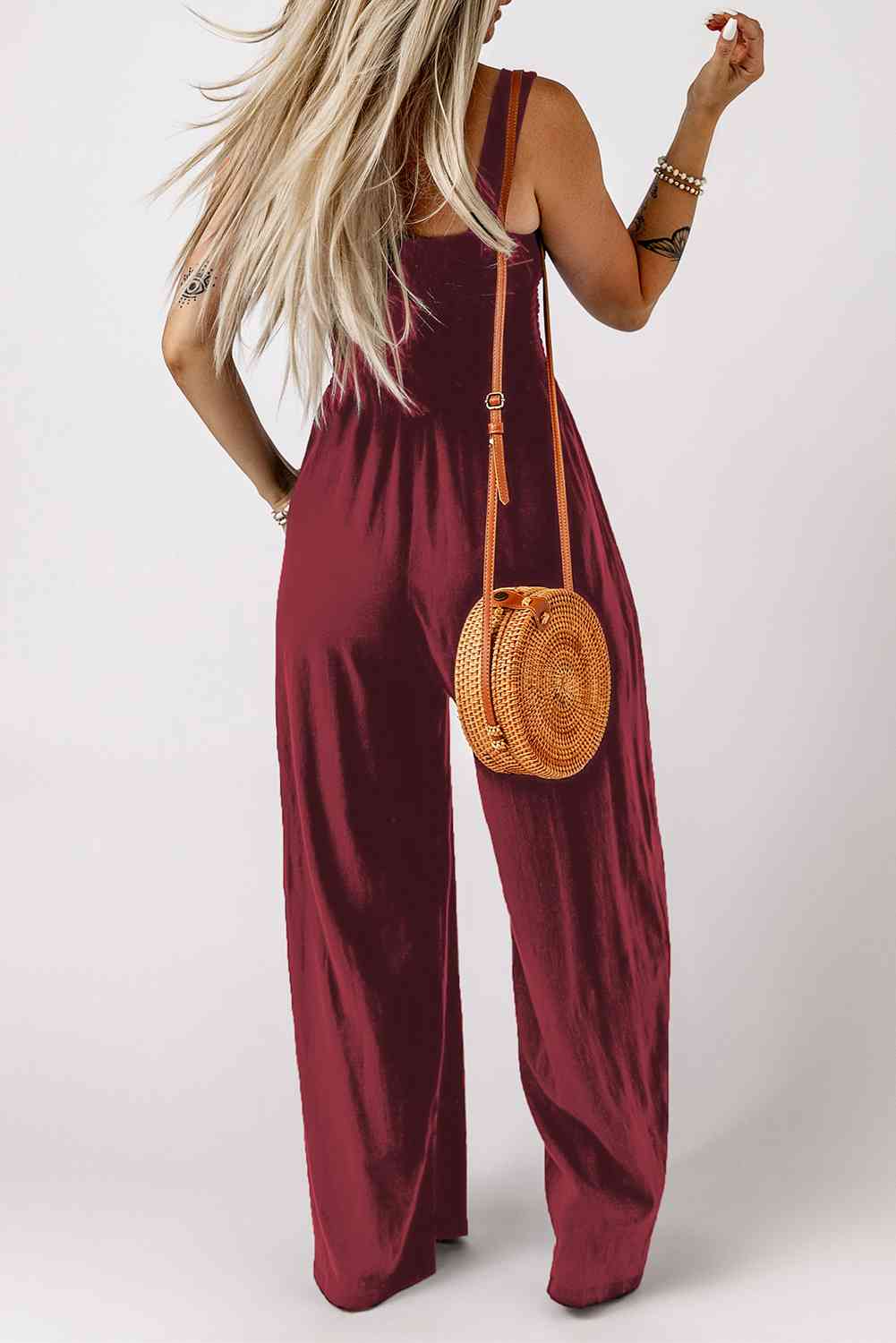 Stilla | Square Neck Wide Leg Jumpsuit Med Lommer
