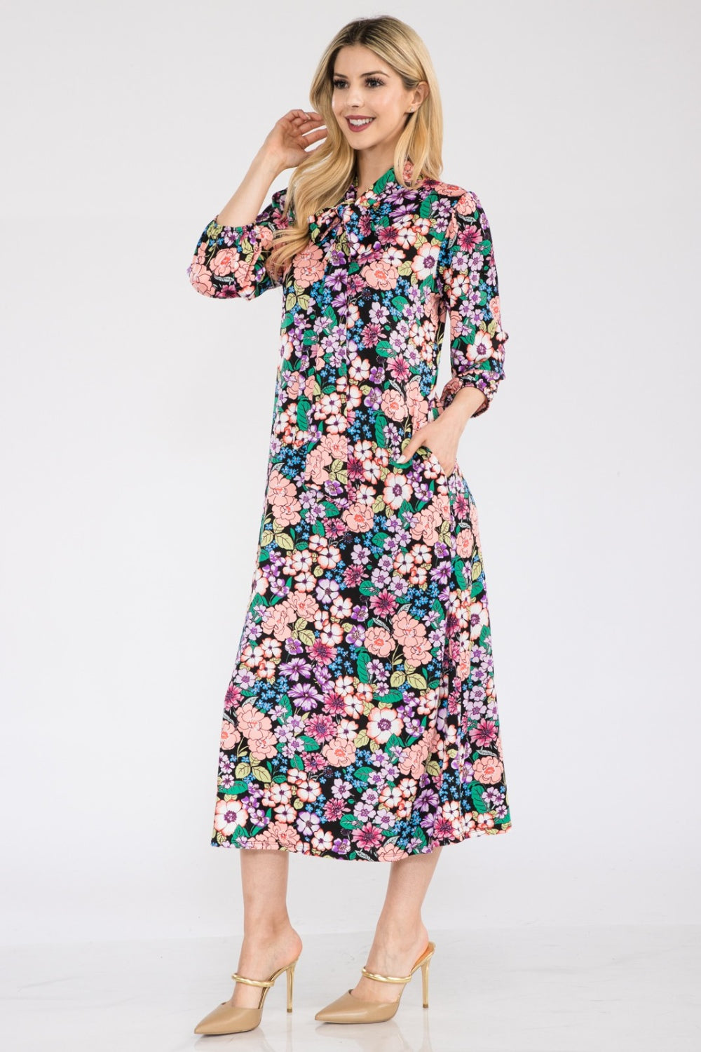 Stilla | Full Size Floral Midi Kjole Med Sløjfe Bundet