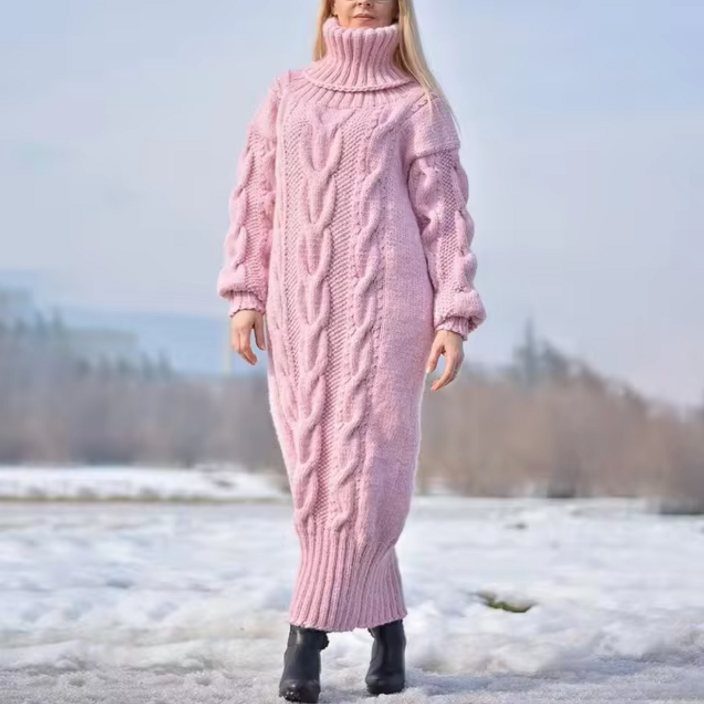 Stilla | Rullekrave sweater, Lang kjole