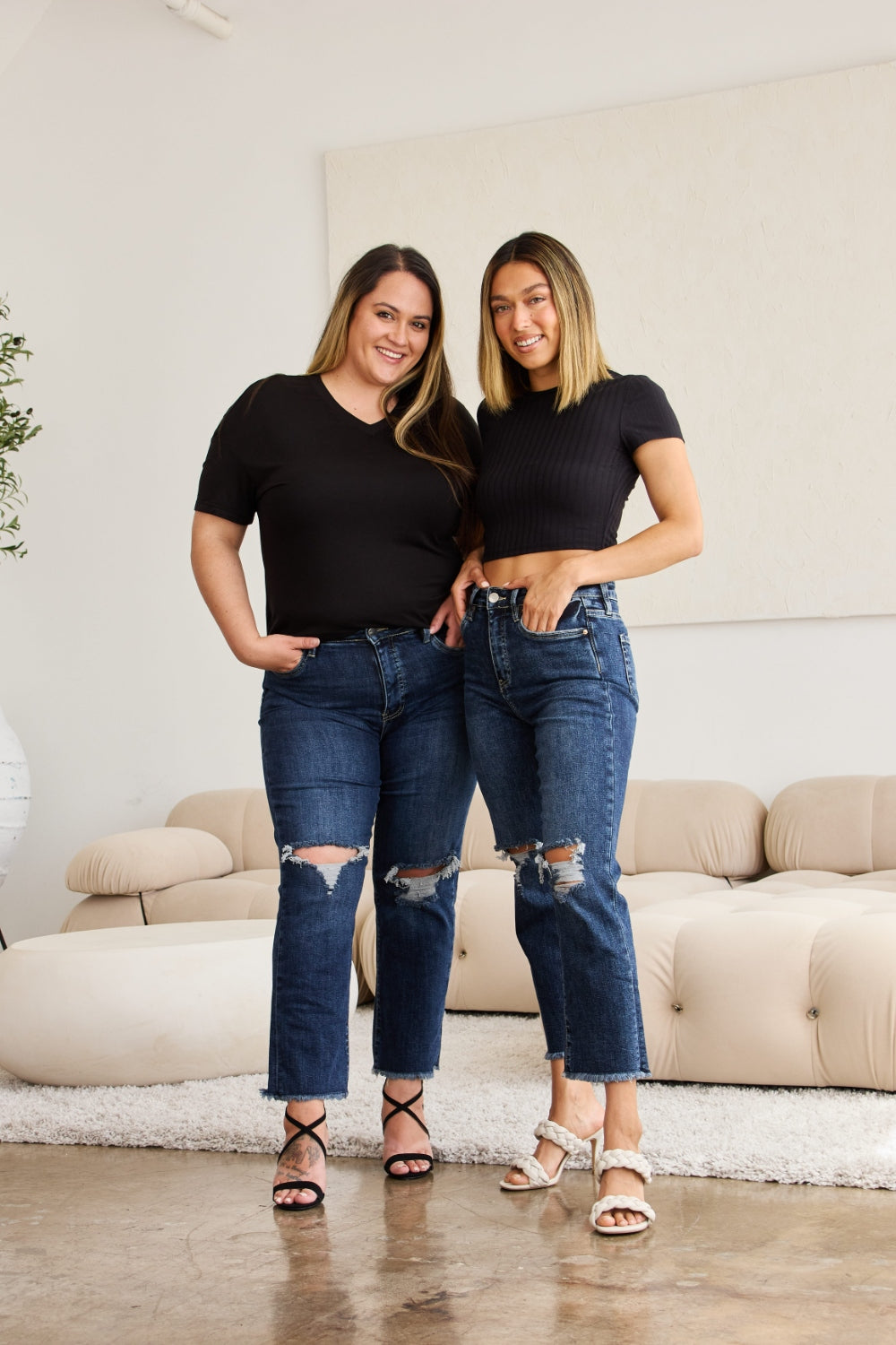Stilla | Crop Dylan Full Size Mavekontrol Slidt Højtaljede Raw Hem Jeans