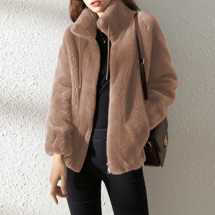 Stilla | Dame Trenchcoat Af Suede, Oversize Stil Med Brede Revers