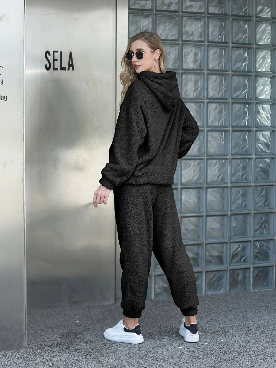 Stilla | Hoodie-t-shirts af plys og lange, varme bukser