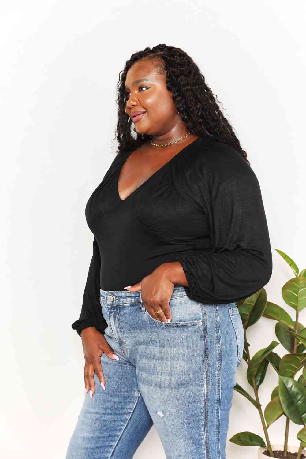 Stilla | Code Full Size V- Neck Bodysuit