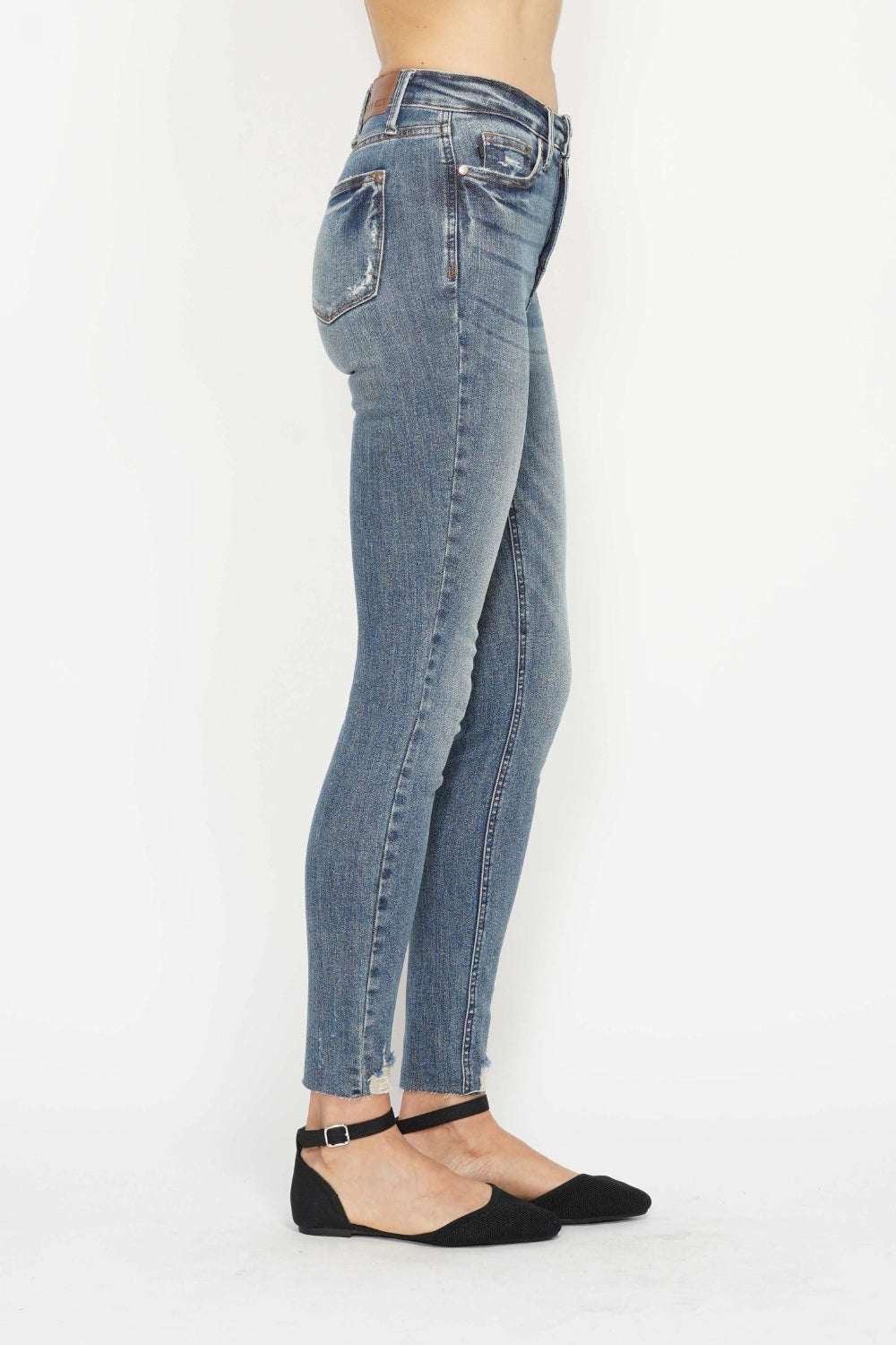 Stilla | Blå Full Size Tummy Control Vintage Wash Hem Destroy Skinny Jeans