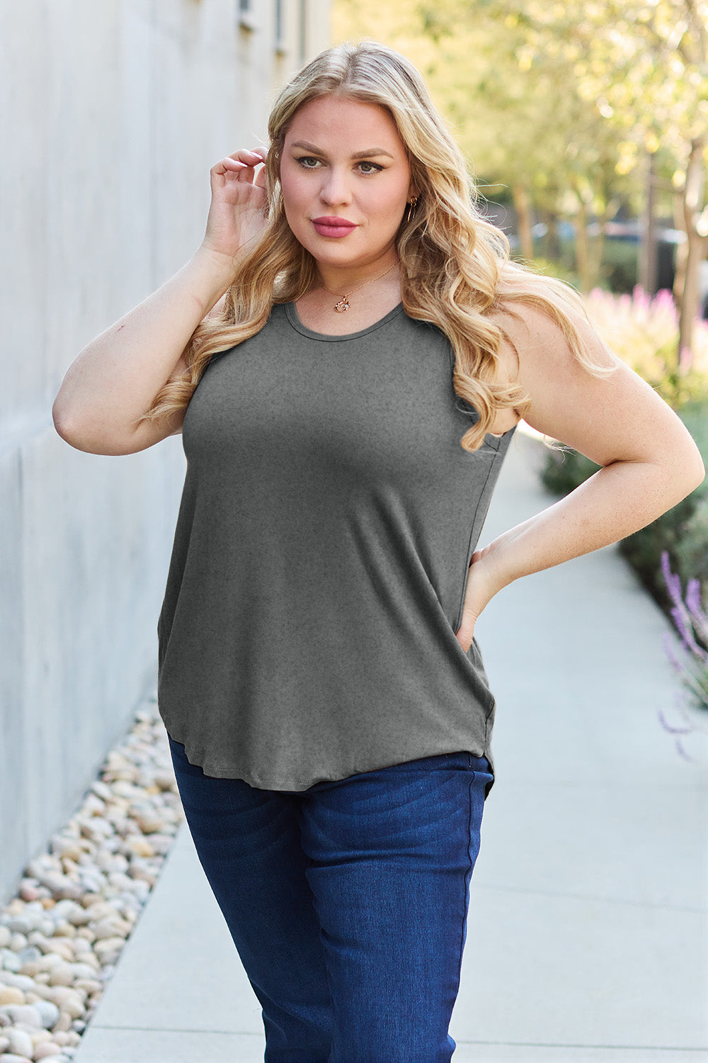 Stilla | Bae Full Size Rund Hals Tanktop