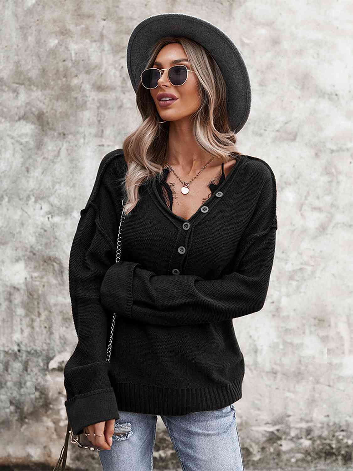 Stilla | Exposed Seam Knit Top
