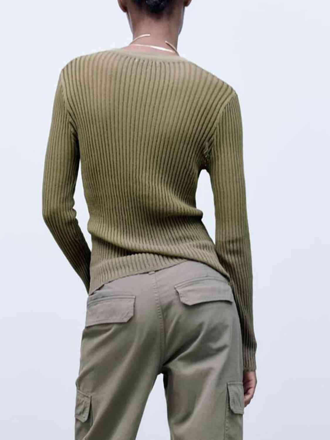 Stilla | Neck Ribbet Strik Tee