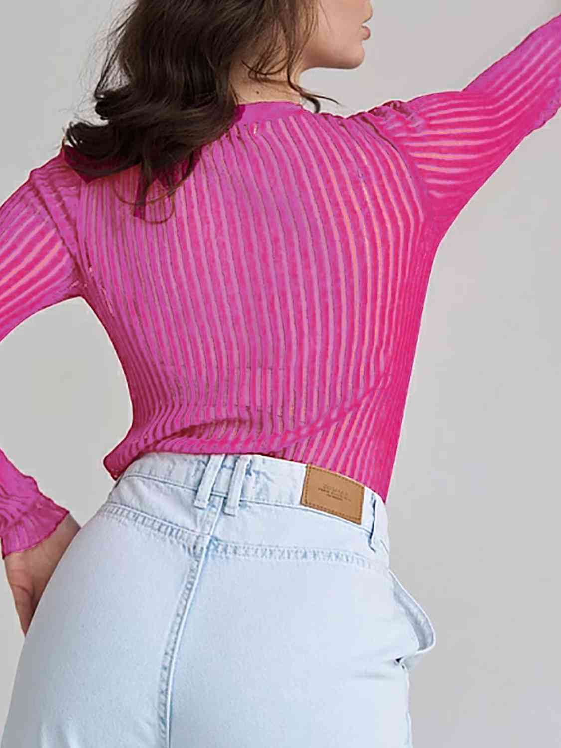 Stilla | Neck Ribbet Strik Tee