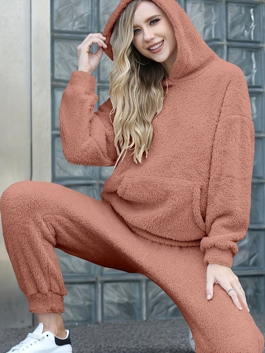 Stilla | Hoodie-t-shirts af plys og lange, varme bukser