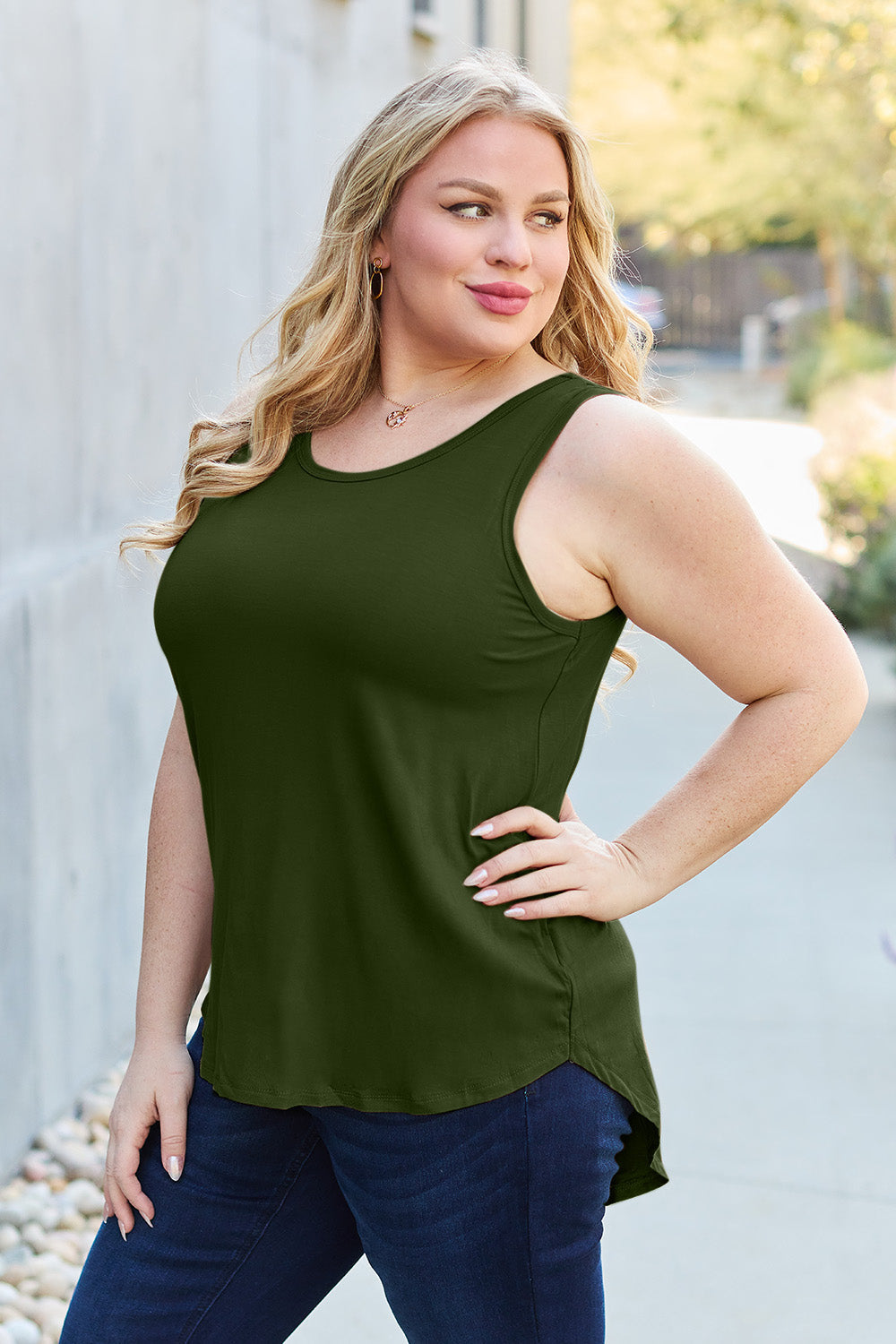 Stilla | Bae Full Size Rund Hals Tanktop