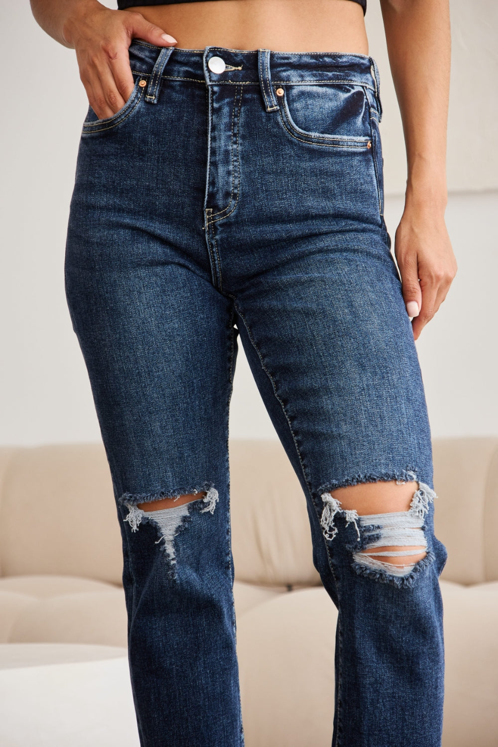 Stilla | Crop Dylan Full Size Mavekontrol Slidt Højtaljede Raw Hem Jeans