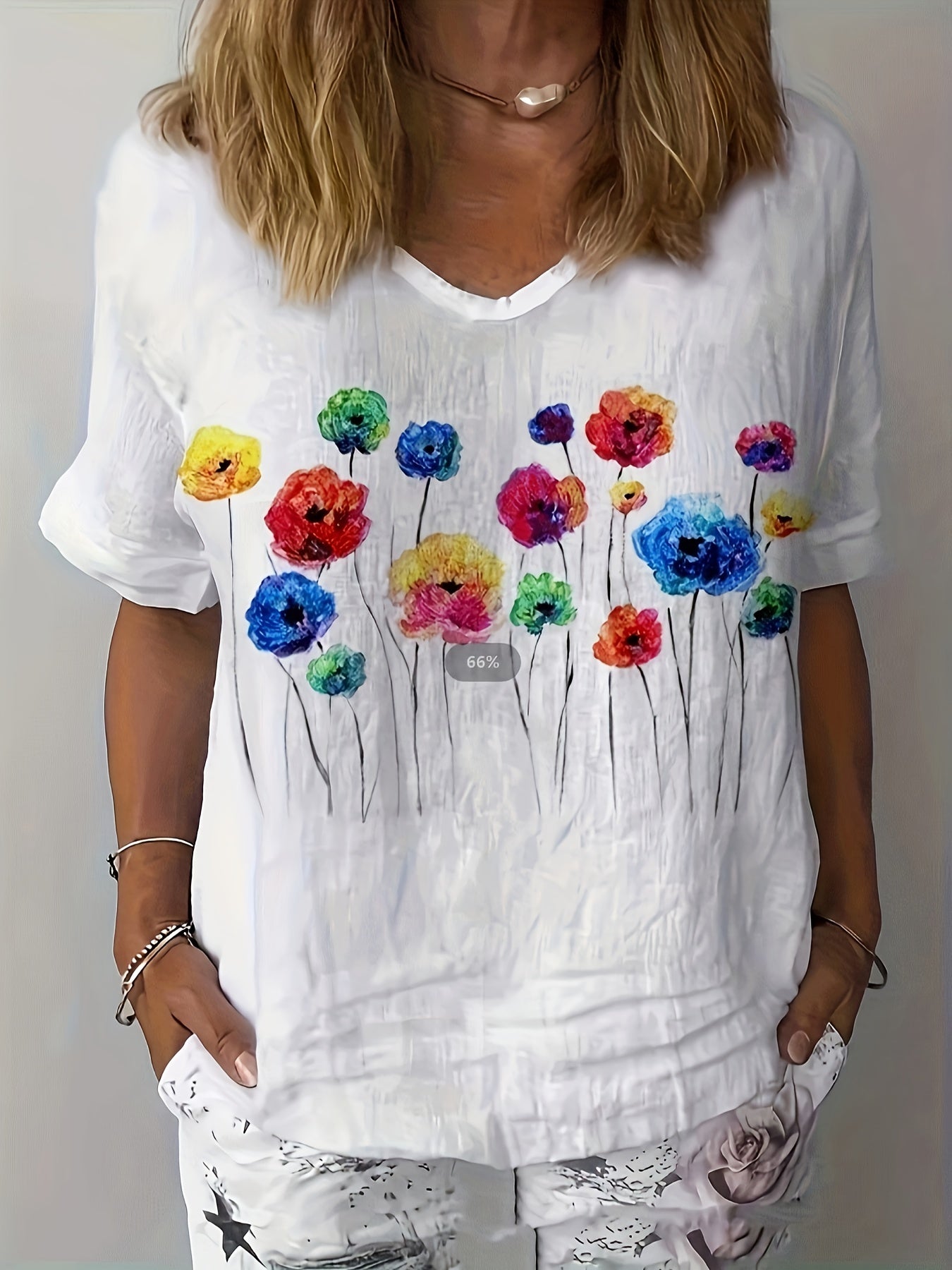 Stilla | Dame Linned T-Shirt Med Blomsterapplikationer, V-Hals, Hvid Hele Sæsonen