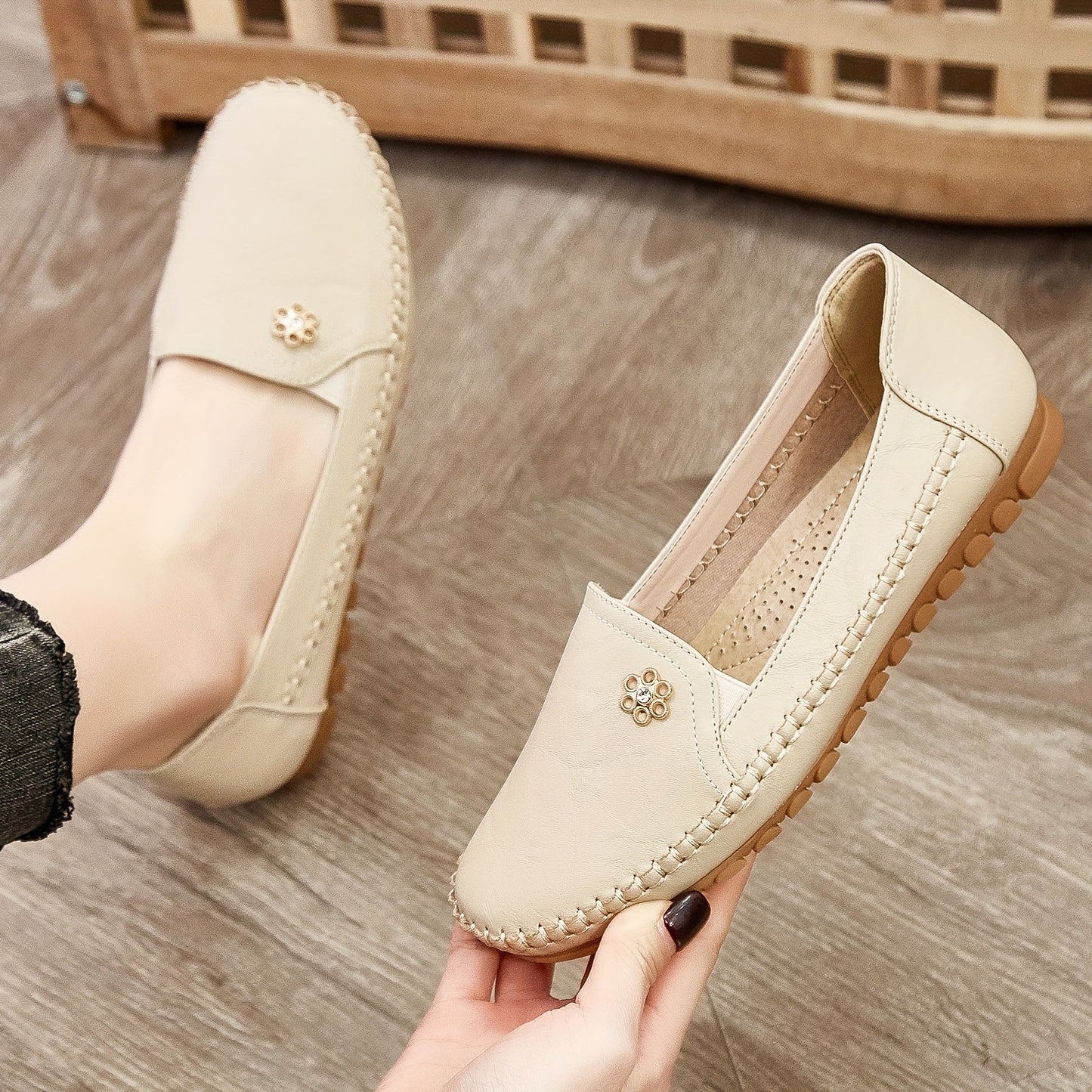 Stilla | Lette Dame Flade Loafers, Skridsikre Slip on Sko
