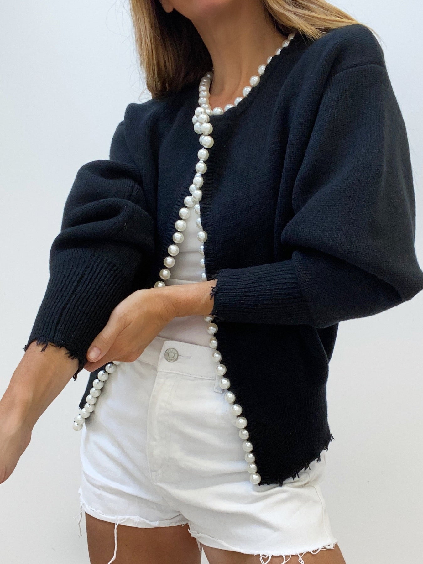Stilla | Elegant Cardigansweater med Perler til Kvinder