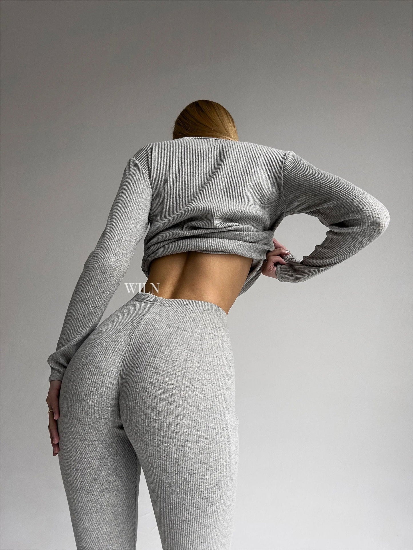 Stilla | Personaliseret Grå Ribbet Bomulds Loungewear Sæt