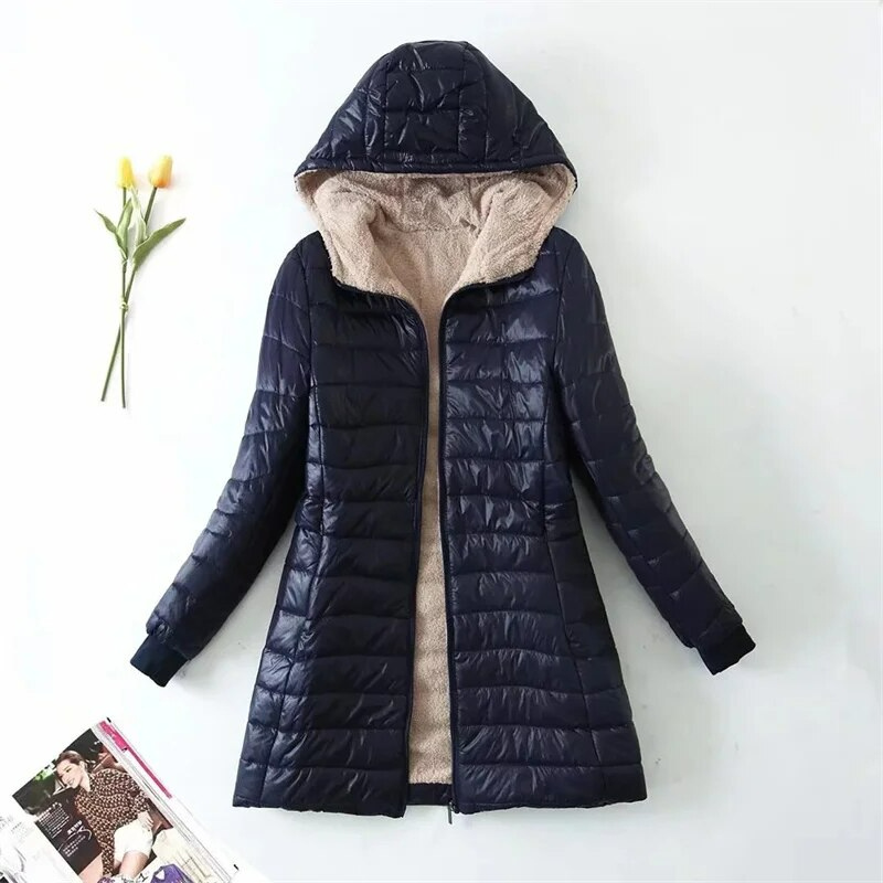 Stilla | Lange Jas Lichtgewicht Damesjack Met Fleece Inleg Voor De Winter