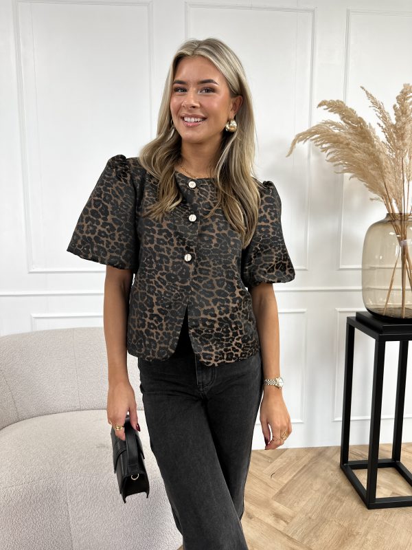 Stilla | Leopardmønstret Bluse med Pufærmer Trendy & Elegant Perfekt til Hverdags- og Festlook