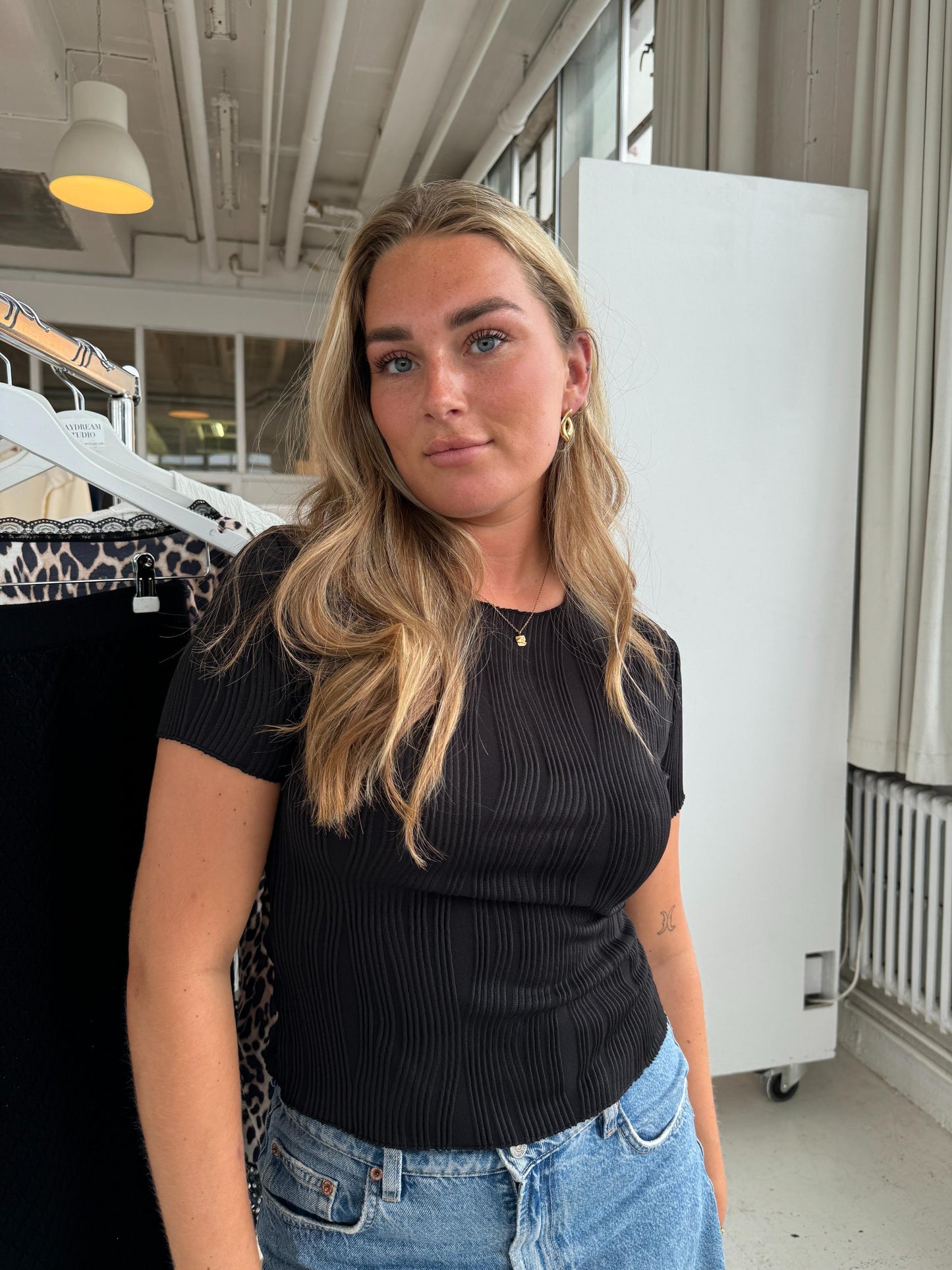 Stilla | Mesh Toppen Sort