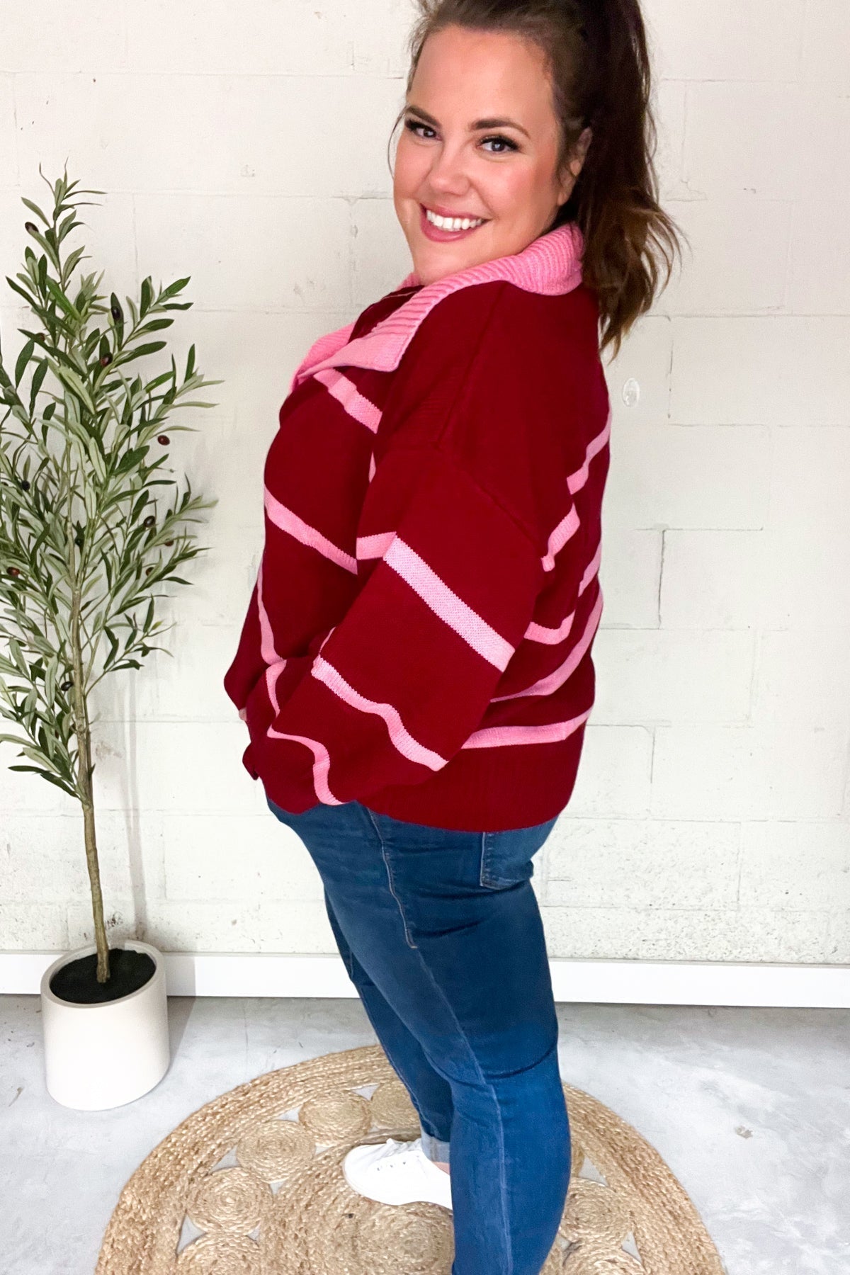 Stilla | Overdimensioneret Pullover Med Udstoppet Krave og Lilla Striber