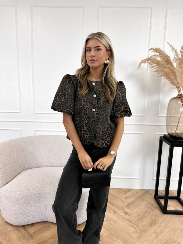 Stilla | Leopardmønstret Bluse med Pufærmer Trendy & Elegant Perfekt til Hverdags- og Festlook