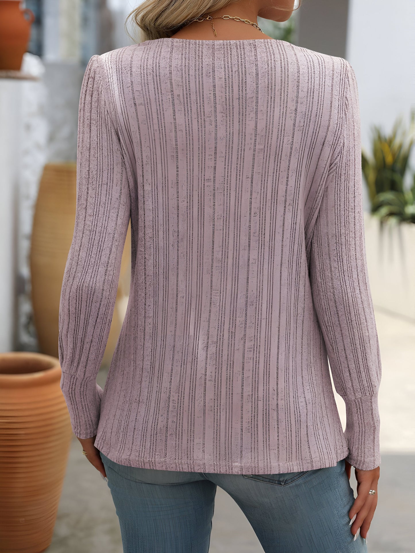 Stilla | Ribbet top til alsidige outfits