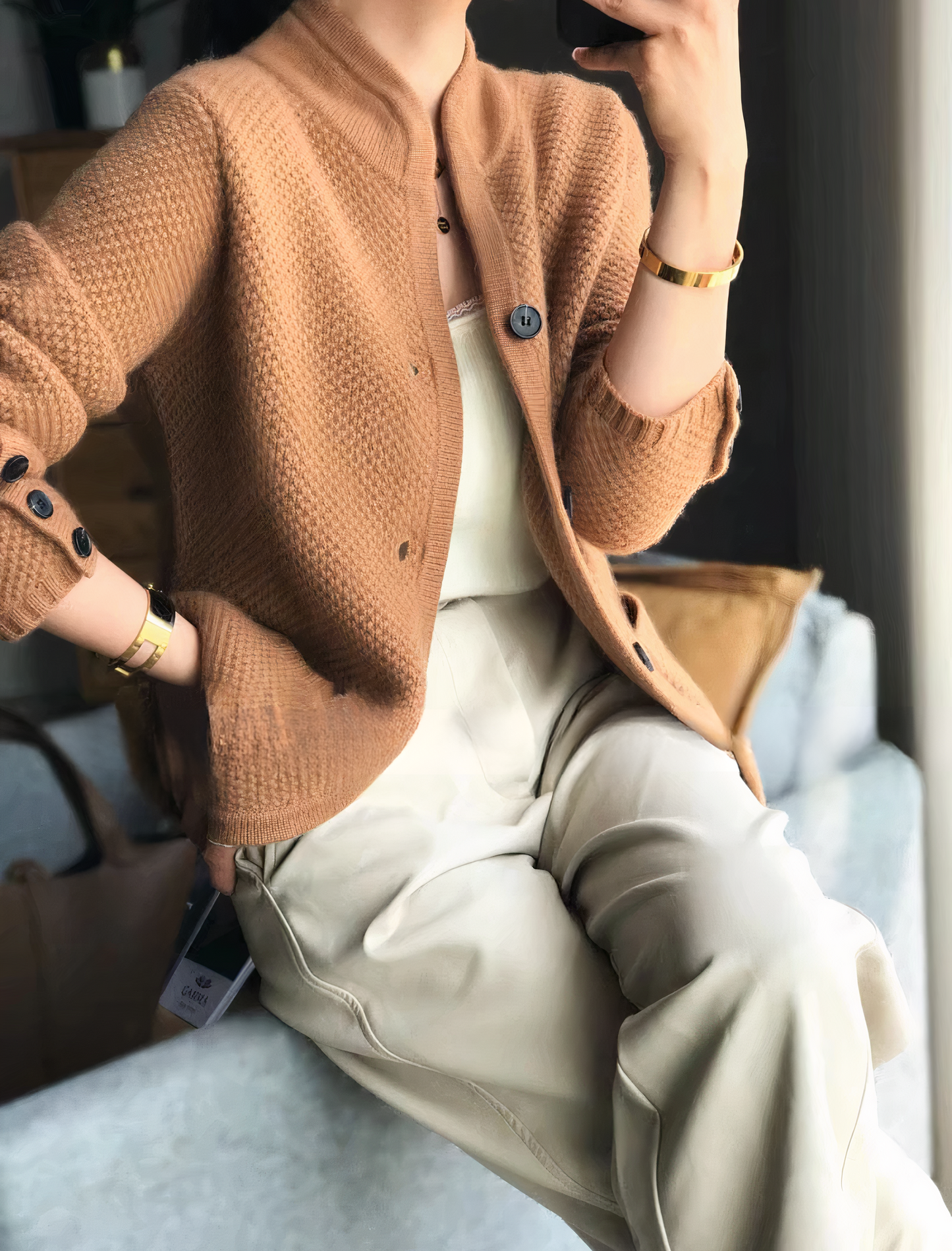 Stilla | Cashmere-cardigan med knaplukning