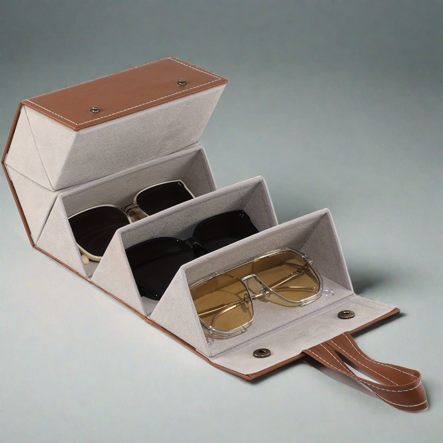 Stilla | Foldbar Multi-Slot Solbrille Organizer