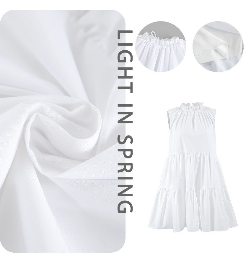 Dame afslappet sommerkjole med voluminøse flæsedetaljer og elegant udskæring Stilla