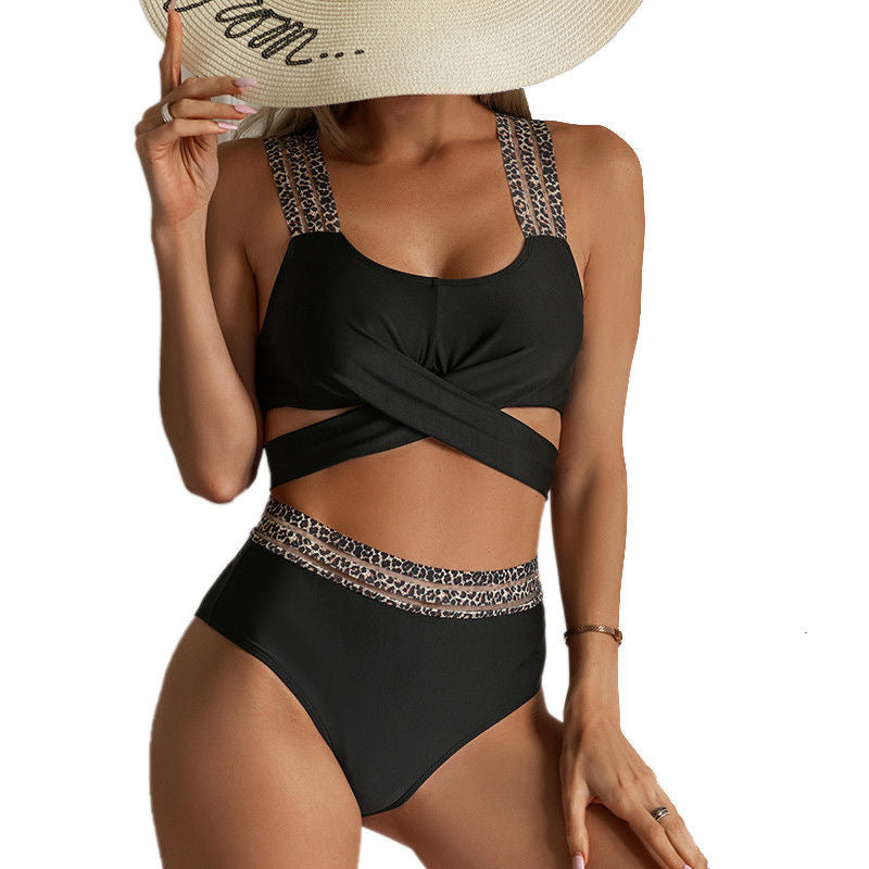 Dame Højskåret Bikini med elegant Vikledetalje og dyreprint Stilla