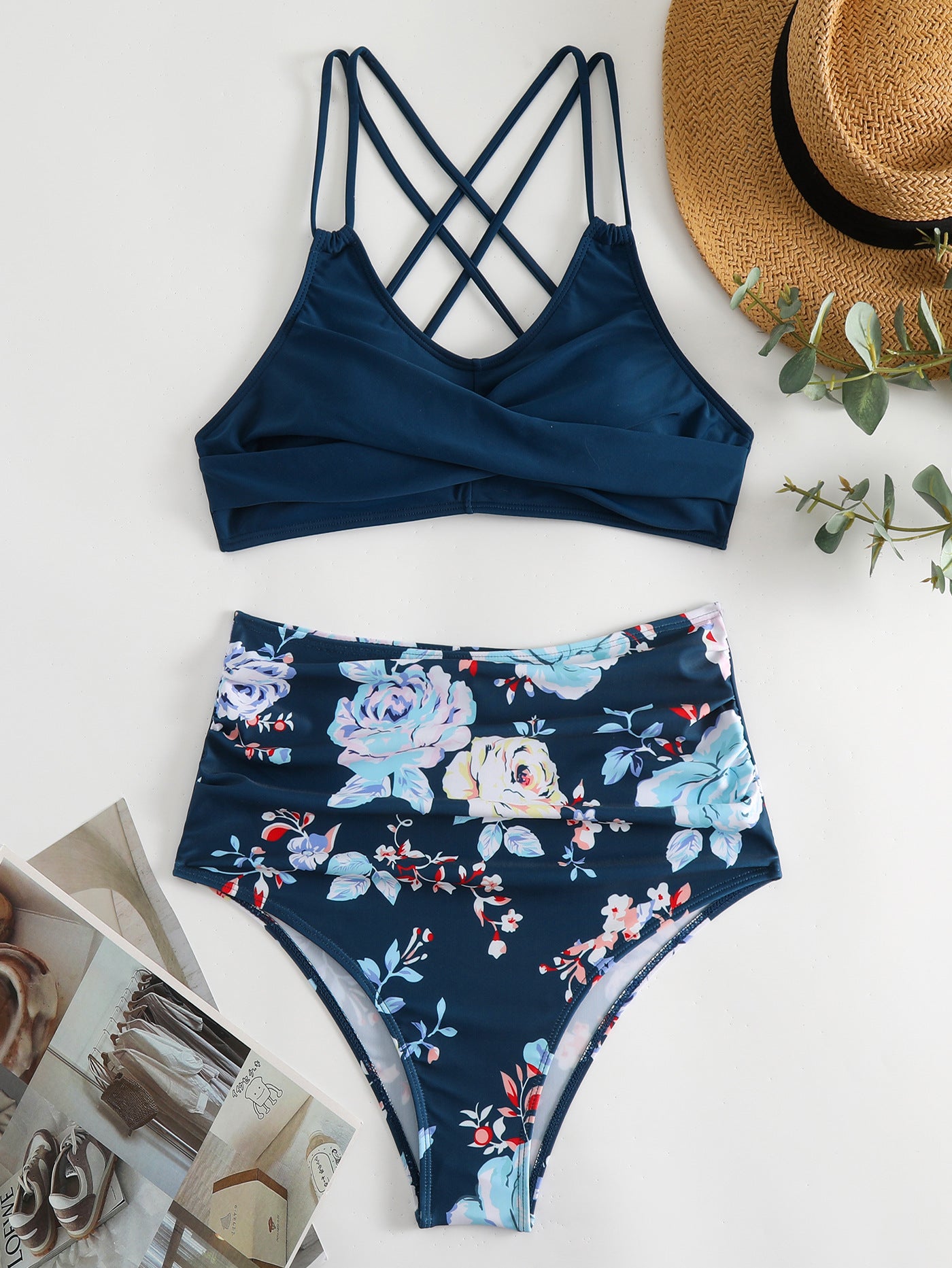 Dame Højtaljet Bikini-sæt med blomsterdesign og moderigtigt indviklet top Stilla