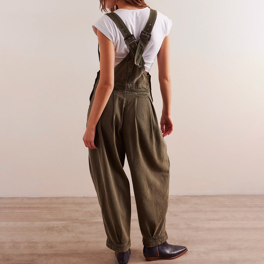 Dame Lækkert Jumpsuit i højkvalitets denim med dyb V-udskæring og praktiske lommer Stilla