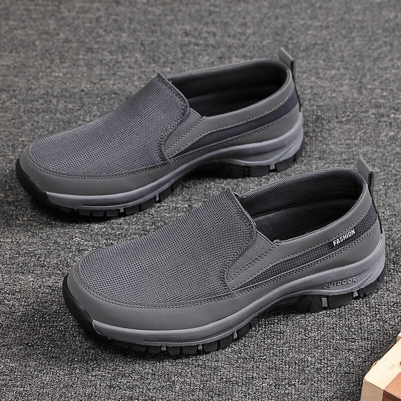 Herrer Slip-On Outdoor Sneakers med forbedret traction Stilla