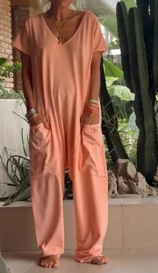 Dame casual jumpsuit med praktiske lommer og V-udskæring Stiila