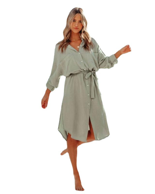 Dame afslappet skjortekjole med taljebælte og knapdetaljer Stilla