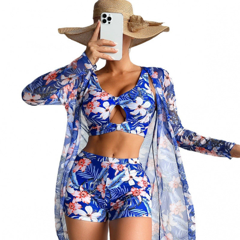 Dame Bikinisæt med gennemsigtig Kimono og blomstret design Stilla