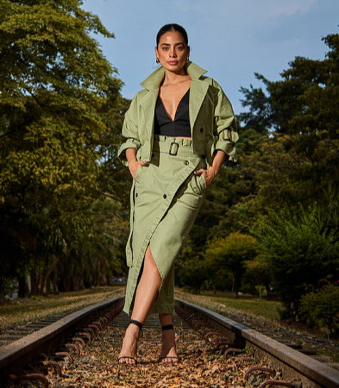 Dame cropped jakke nederdel med knapdesign og elegant snit Stilla