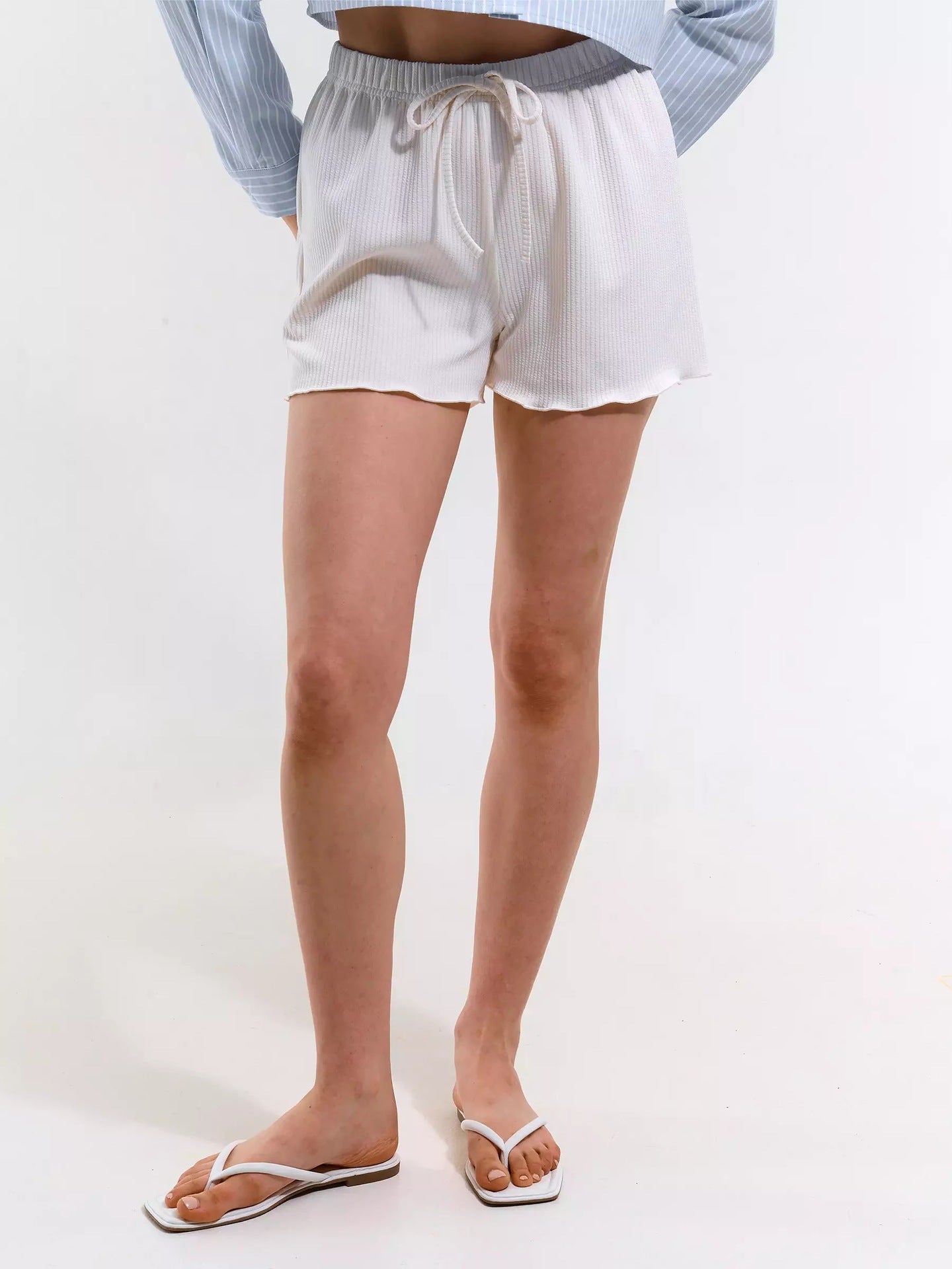 Dame Relaxed Fit Rynkebund Shorts Stilla