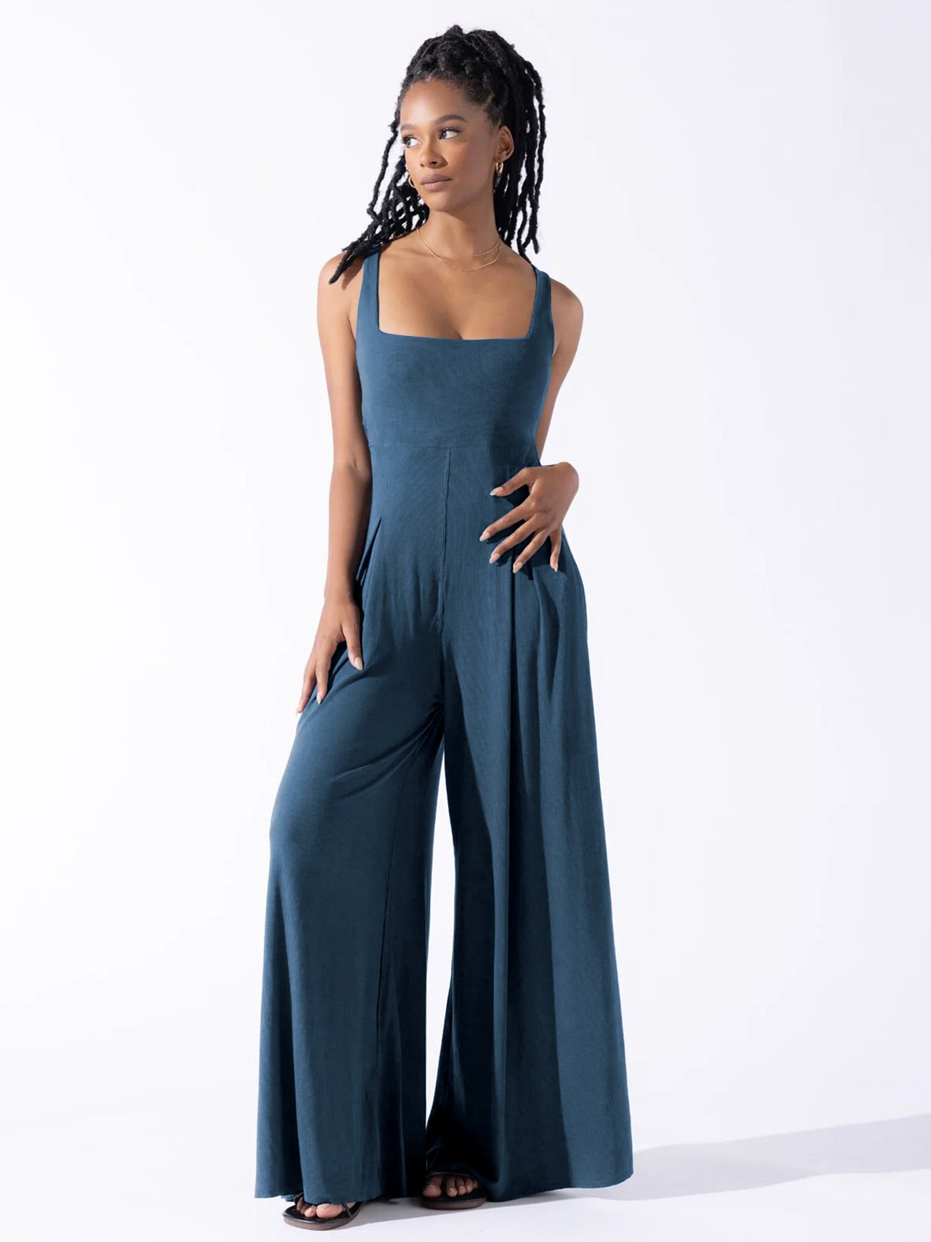 Dame jumpsuit med bred ben og kvadratisk udskæring Stilla