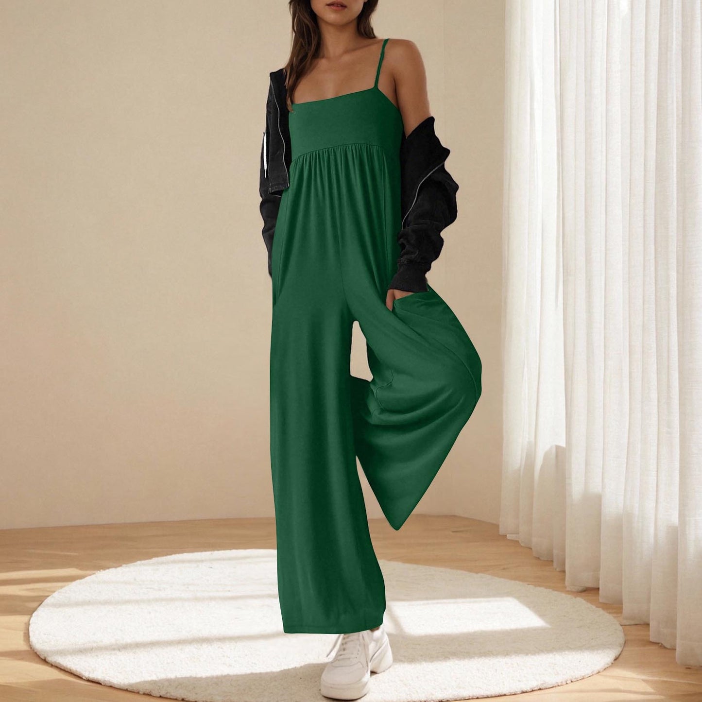 Dame behagelig jumpsuit med bred ben og justerbare spaghetti-stropper Stilla