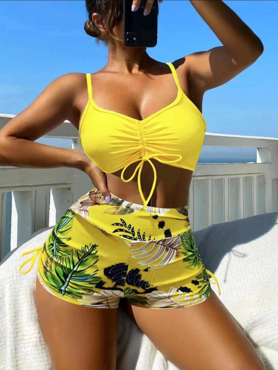 Dame Bikini-sæt med rynker og blomsterprint Stilla