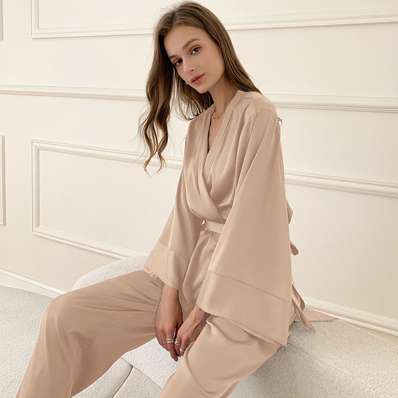 Dame Satin nattøj med elegant kimono-overdel og brede bukser Stilla